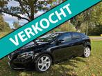 Volvo V40 1.6 T2 Kinetic, Auto's, Voorwielaandrijving, Gebruikt, 4 cilinders, Zwart