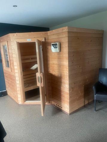 Prachtige sauna in goede staat beschikbaar voor biedingen