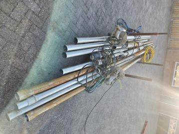 3 x bronpomp, Met RVS buizen Buizen zijn Doorsnede 9 cm beschikbaar voor biedingen