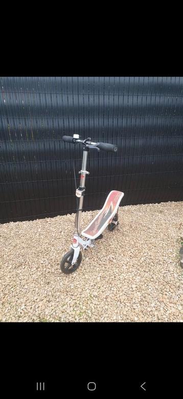 Space scooter beschikbaar voor biedingen