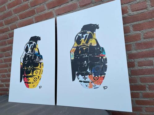 Louis Vuitton Granaat Zeefdrukken - Set van 2 Art Prints, Antiek en Kunst, Kunst | Litho's en Zeefdrukken, Ophalen of Verzenden