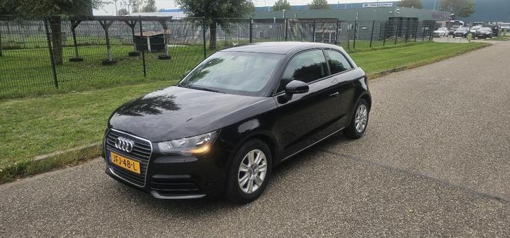 Audi A1 1.6 Tdi Ambition Pro Line In Topstaat!!, Auto's, Audi, Particulier, A1, Diesel, Euro 5, Hatchback, Handgeschakeld, Zwart