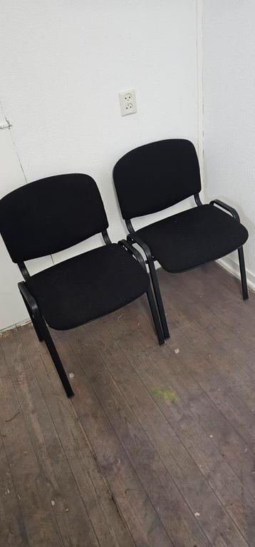 2 Bureau Stoelen beschikbaar voor biedingen
