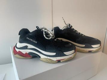 Balenciaga Triple S (Maat 40) – Compleet met Bon & Doos beschikbaar voor biedingen