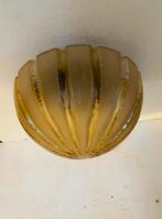Glashutte Limburg plafondlamp glazen bol amber kleur, Huis en Inrichting, Lampen | Plafondlampen, Jaren 70, Gebruikt, Ophalen of Verzenden