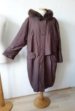 Maison de Bonneterie bruine lange jas mt 44/46, Kleding | Dames, Jassen | Winter, Bruin, Verzenden, Nieuw, Maat 46/48 (XL) of groter