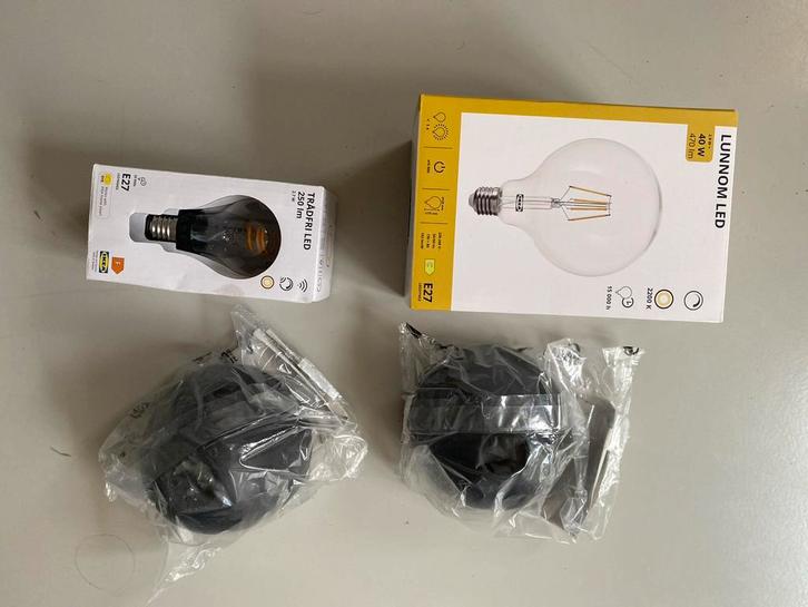 2x IKEA Hanglampen + LED Peren - Starters Set, Huis en Inrichting, Lampen | Losse lampen, Nieuw, Led-lamp, Minder dan 30 watt