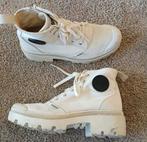 Palladium hoge schoenen mt 39 zgan, Beige, Palladium, Ophalen of Verzenden, Sneakers of Gympen