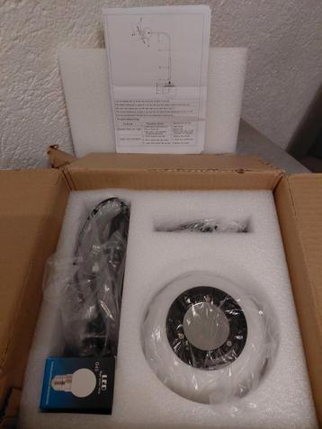 Nieuwe Lamp in Doos beschikbaar voor biedingen