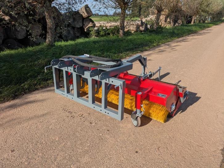 Kraffter veegmachine 180 hydraulisch, Tuin en Terras, Veegmachines, Zo goed als nieuw, Ophalen