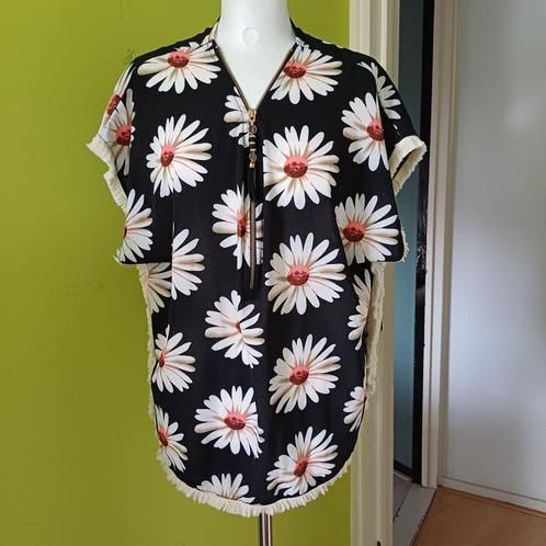 Leuke top maat L, Kleding | Dames, Tops, Zo goed als nieuw, Maat 42/44 (L), Zwart, Korte mouw, Ophalen of Verzenden