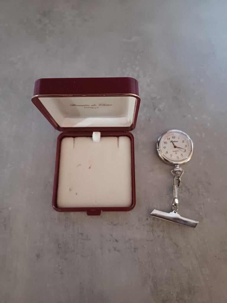 Vintage Zuster Klokje, Sieraden, Tassen en Uiterlijk, Horloges | Dames, Overige merken, Staal, Zakhorloge, Gebruikt