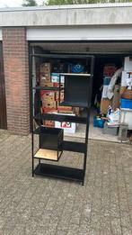 Wandkast metaal met houten planken, Ophalen, Zo goed als nieuw