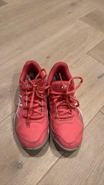 Tennisschoenen meisjes maat 35.5 beschikbaar voor biedingen