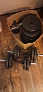 Halterset met gewichten, Sport en Fitness, Fitnessmaterialen, Ophalen, Gebruikt, Benen, Halterset