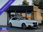 BMW 1-serie 118i High Executive|PANO|KEYLESS|CARPLAY|, 65 €/maand, Gebruikt, Wit, Bedrijf