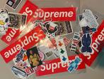 Supreme , Stone island , kaws , MacBook stickers, Verzenden, Nieuw, Zwart
