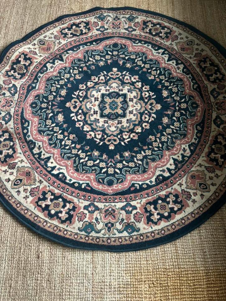 Perziche ronde vloerkleed 160 diameter 50euro, Huis en Inrichting, Stoffering | Tapijten en Kleden, Zo goed als nieuw, 150 tot 200 cm