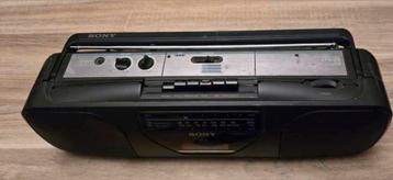 Vintage Sony FM Stereo Radio .l beschikbaar voor biedingen