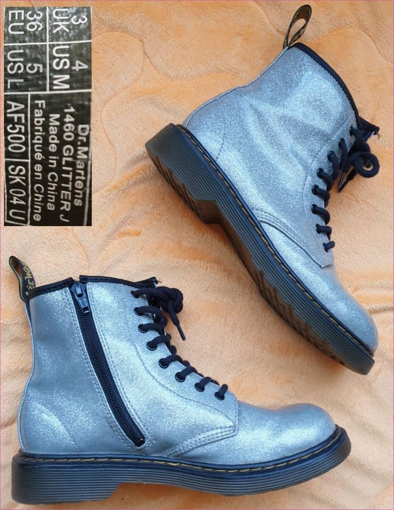 DR. MARTENS grijs/zilveren (glitter) boots maat 36 zgan, Kleding | Dames, Schoenen, Zo goed als nieuw, Lage of Enkellaarzen, Overige kleuren