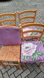 Vier Keukenstoelen - Hout en Stof, Huis en Inrichting, Gebruikt, Overige kleuren, Ophalen of Verzenden, Landelijk