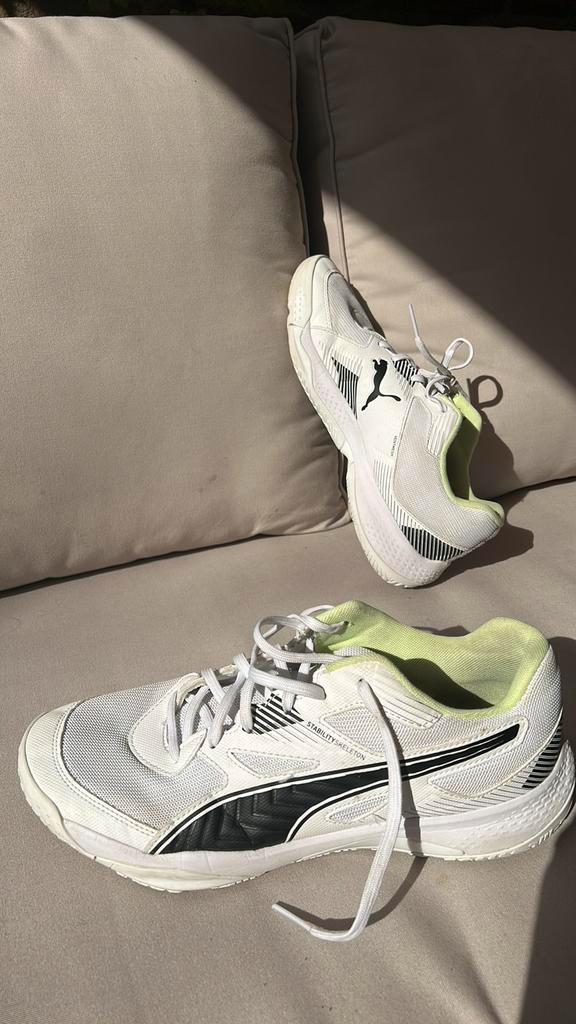 Puma solarflash indoor maat 43, Kleding | Heren, Schoenen, Zo goed als nieuw, Ophalen of Verzenden
