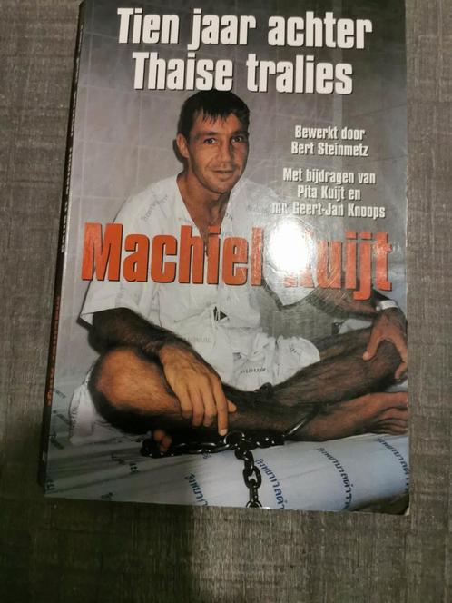M. Kuijt - Tien jaar achter Thaise tralies, Boeken, Overige Boeken, Zo goed als nieuw, Ophalen of Verzenden