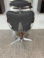 MG Bross Herenstoelen, herensalon  kapsalon inrichting., Ophalen