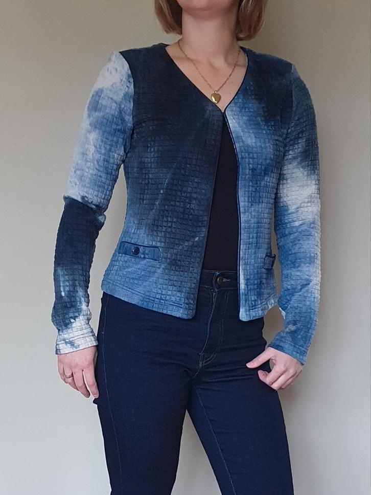 Geisha Blazer Maat M - Stijlvol Jasje, Kleding | Dames, Jasjes, Kostuums en Pakken, Zo goed als nieuw, Jasje, Maat 38/40 (M), Blauw