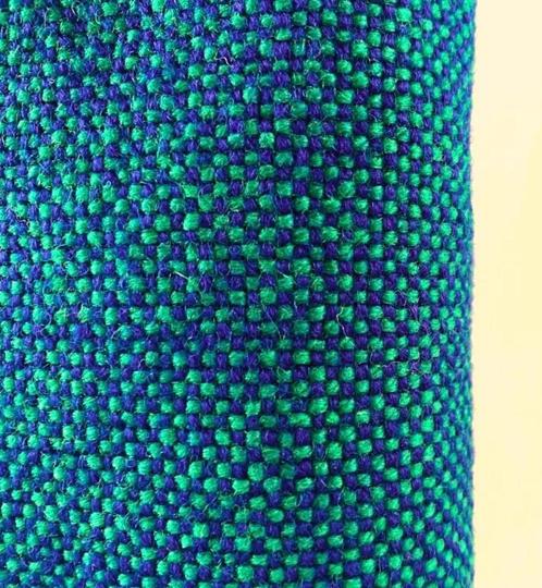 STOF VOOR DESIGN: Kvadrat Hallingdal koningsblauw+groen   2x, Hobby en Vrije tijd, Stoffen en Lappen, Nieuw, Wol, 120 cm of meer