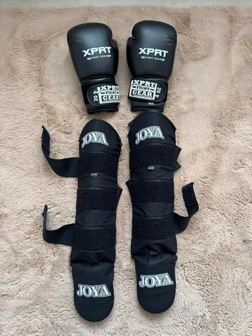 2 xBoks handschoenen met scheenbeschermers MOET SNEL WEG beschikbaar voor biedingen