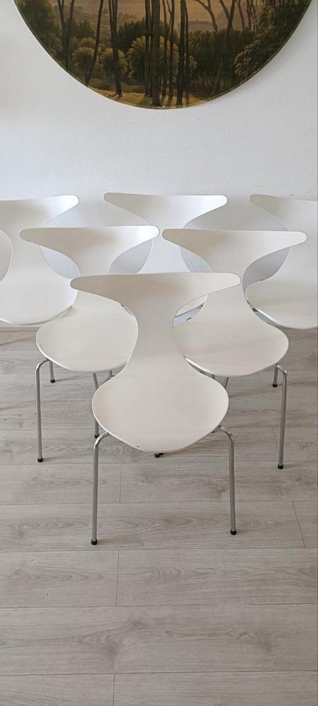 Dolfijn Stoel Bjarke Nielsen - Scandinavisch Design, Huis en Inrichting, Stoelen, Gebruikt, Eén, Kunststof, Metaal, Wit, Ophalen