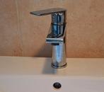 Twee Aqualino Wastafelkranen, Ophalen of Verzenden, Gebruikt