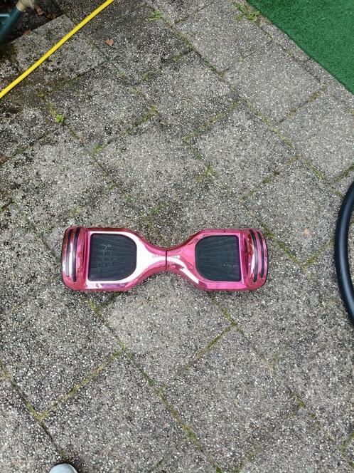 hoeverbord paars glans met regenboog verlichting bleuthooth, Kinderen en Baby's, Speelgoed | Buiten | Accuvoertuigen, Zo goed als nieuw