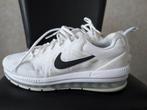 NIKE Air Max Genome - Maat 46 - Zo goed als nieuw!, Kleding | Heren, Wit, NIKE, Ophalen of Verzenden, Sneakers of Gympen