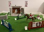 Schleich Horse Club Grote rijtoernooi met pickup en trailer, Verzamelen, Speelgoed, Gebruikt, Ophalen of Verzenden