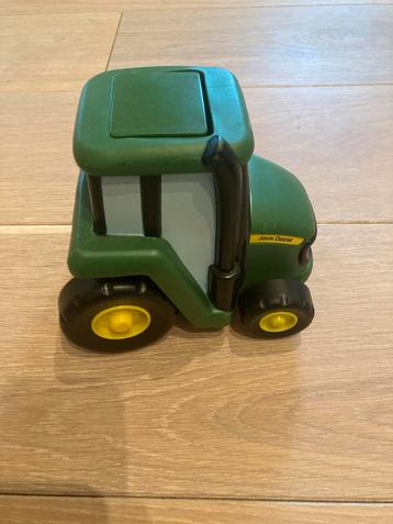 Johnny Tractor trek en duw beschikbaar voor biedingen