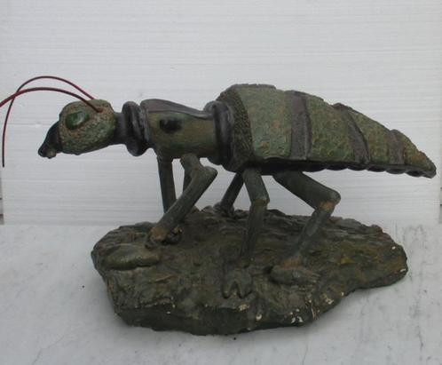 groot botanisch model tuinbeeld kever sprinkhaan, Antiek en Kunst, Curiosa en Brocante, Ophalen