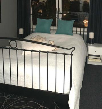 Bed 160x200 - Zonder Matras beschikbaar voor biedingen