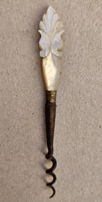 Om1850 Necessaire Kurkentrekker Eau de Cologne Parfum Flesje, Antiek en Kunst, Ophalen of Verzenden