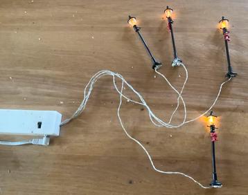Kerstdorp straatlantaarns 4 stuks beschikbaar voor biedingen