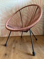 Oud-roze rieten/plastic stoel - vintage look, Ophalen, Kunststof, Gebruikt, Overige kleuren