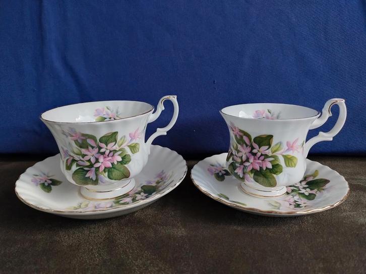 Royal Albert mayflower set kop en schotel koffie en thee, Antiek en Kunst, Antiek | Servies los, Ophalen of Verzenden