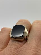 A354 Prachtige zilveren onyx zegelring maat 18, Sieraden, Tassen en Uiterlijk, Antieke sieraden, Ophalen of Verzenden, Zilver