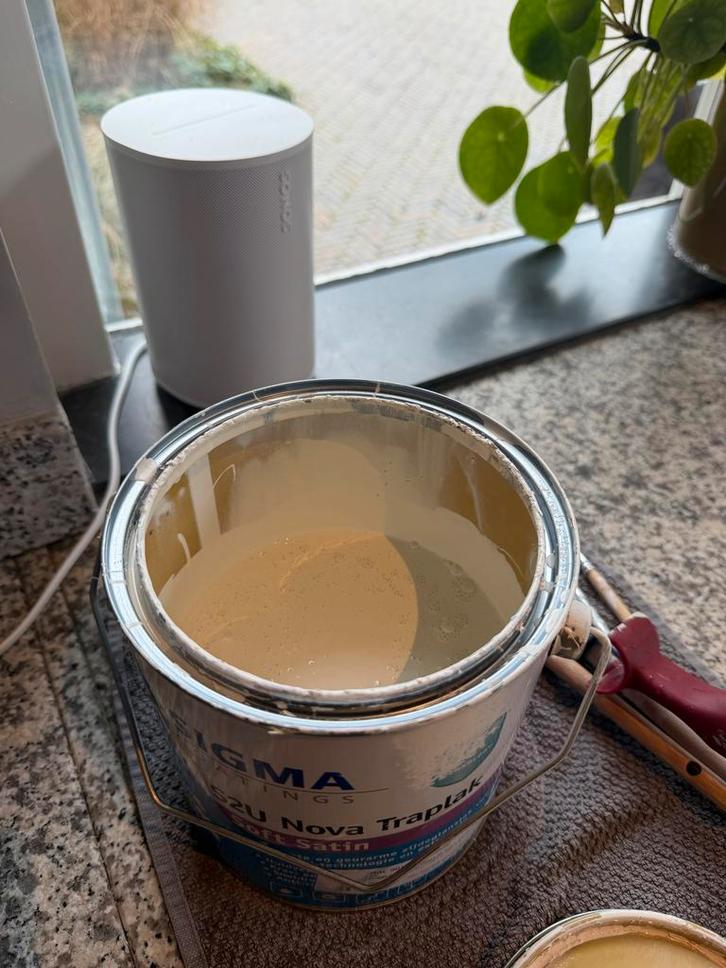 Halfvolle 2.5L blik Sigma Traplak RAL9010 soft satin, Doe-het-zelf en Verbouw, Verf, Beits en Lak, Gebruikt, Lak, Minder dan 5 liter