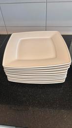 Borden, Huis en Inrichting, Keuken | Servies, Ophalen of Verzenden, Zo goed als nieuw, Overige stijlen, Bord(en)