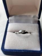 Zilveren Ring met 3 Kristalletjes, Met kristal, Ophalen of Verzenden, Dame, Zilver
