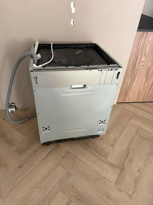 Etna inbouw vaatwasser 2 stuks op voorraad, Witgoed en Apparatuur, Vaatwasmachines, Zo goed als nieuw, Inbouw, Minder dan 85 cm