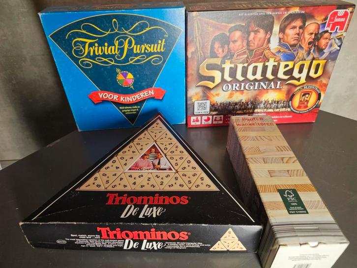 Gezelschapsspellen pakket: Stratego, Trivial Pursuit, etc., Hobby en Vrije tijd, Gezelschapsspellen | Bordspellen, Ophalen