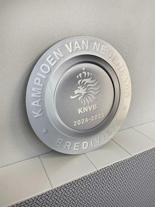 Kampioensschaal PSV eredivisie 2025, aluminium 40x40cm, Verzamelen, Sportartikelen en Voetbal, Zo goed als nieuw, Overige typen